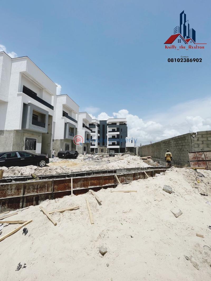 2 bedroom Block Of Flats For Sale Ikate Elegushi Lekki Lagos - 0