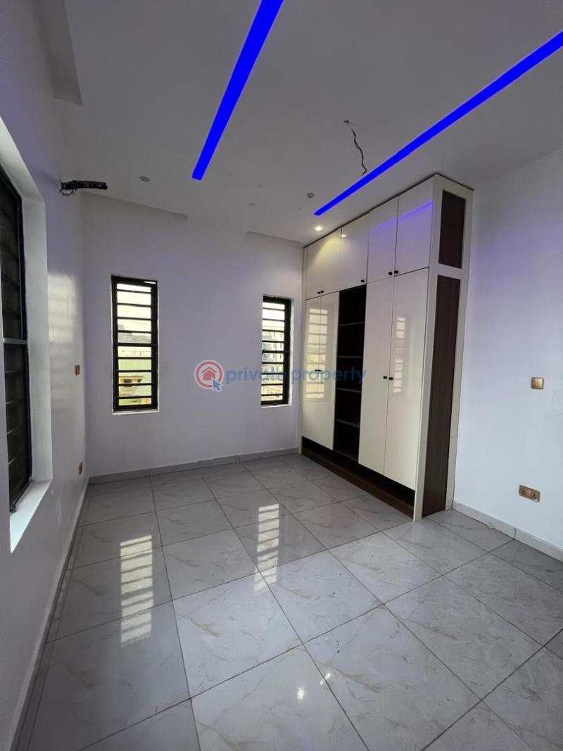 2 bedroom Block Of Flats For Rent New Road Lekki Lagos - 5