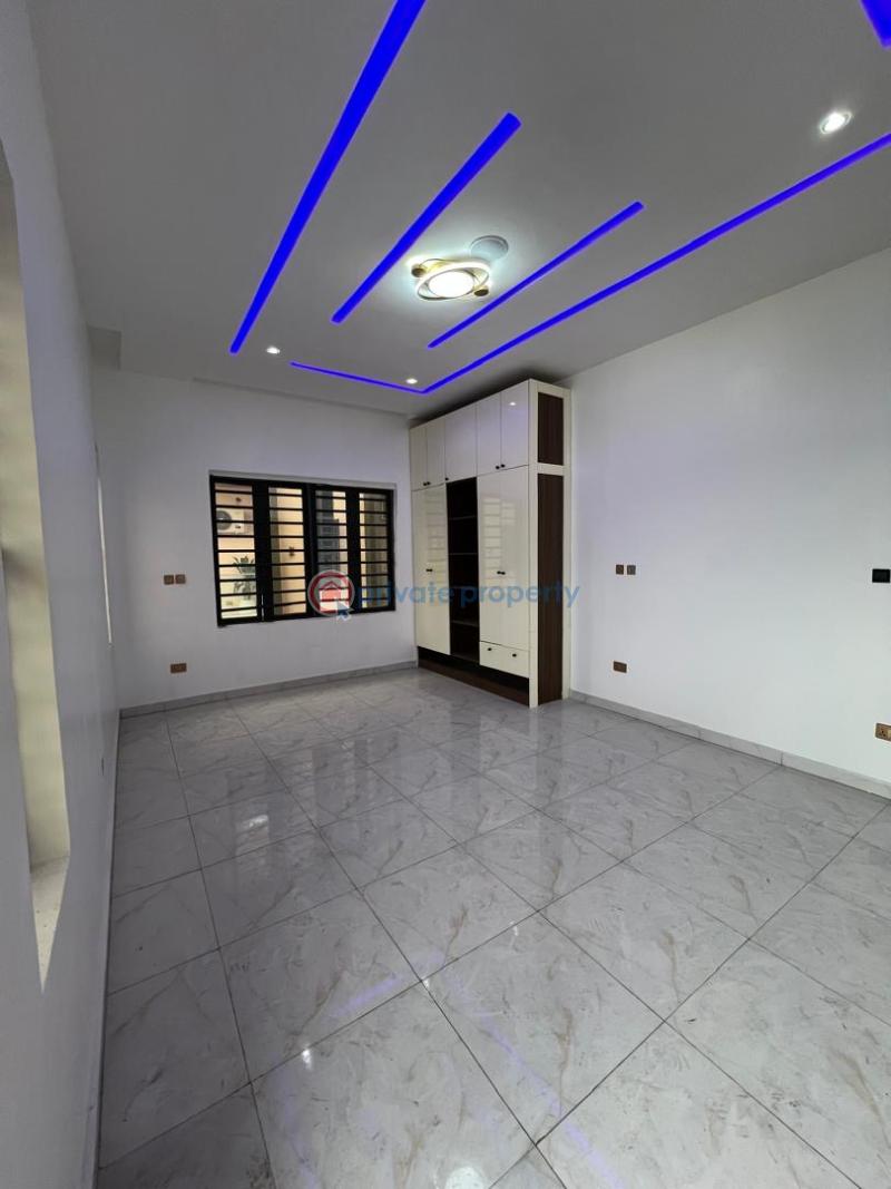 2 bedroom Block Of Flats For Rent New Road Lekki Lagos - 3
