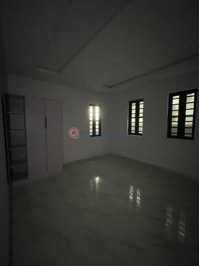 2 bedroom Block Of Flats For Sale Osapa London Lekki Lagos - 2