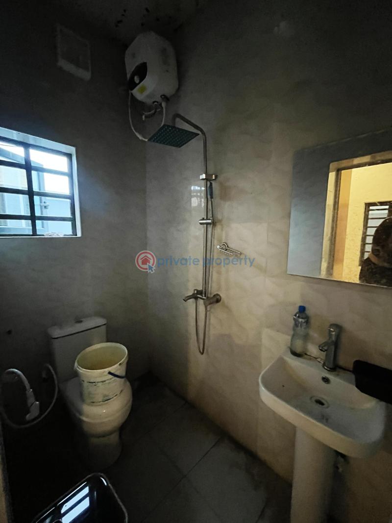2 bedroom Block Of Flats For Rent Ajah Lagos - 8