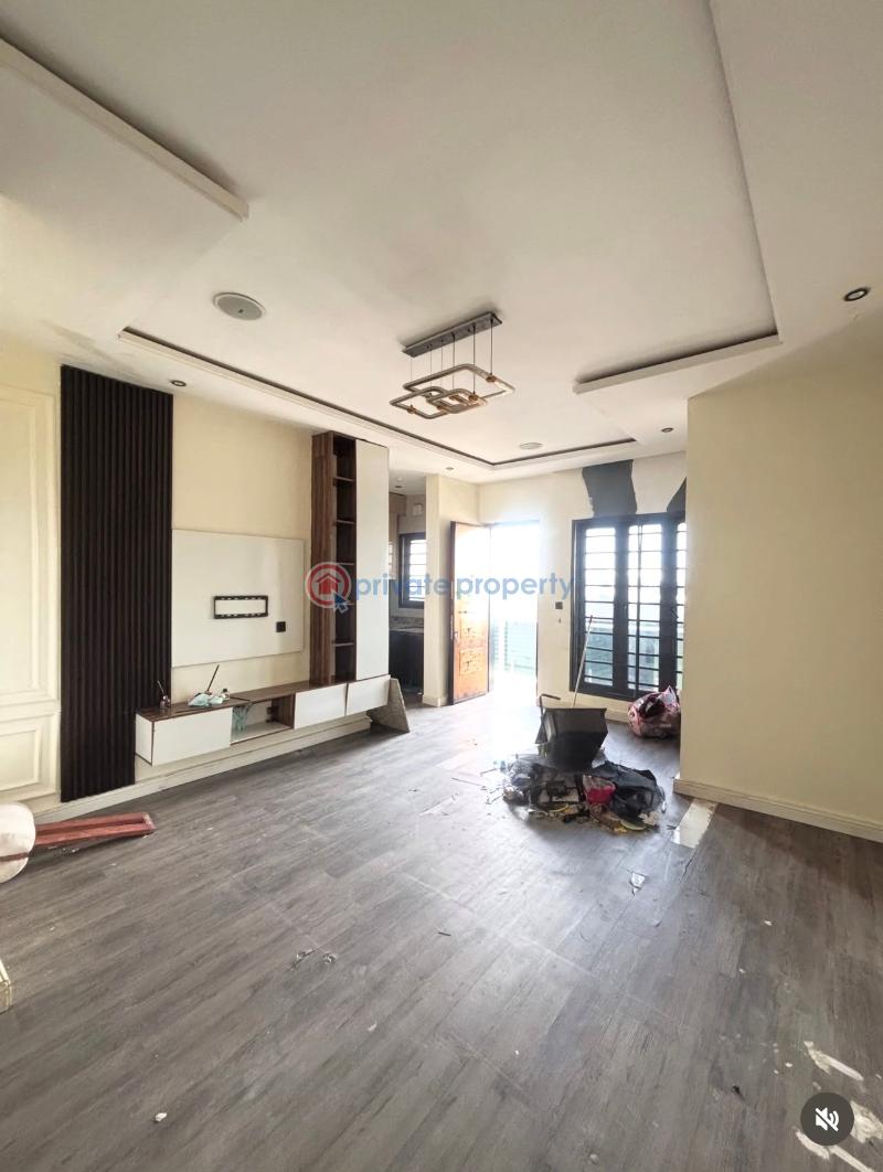 2 bedroom Block Of Flats For Rent Ologolo Lekki Lagos - 2