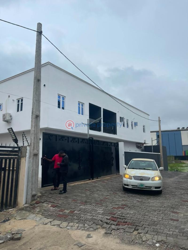 2 bedroom Block Of Flats For Rent Ologolo Lekki Lagos - 9