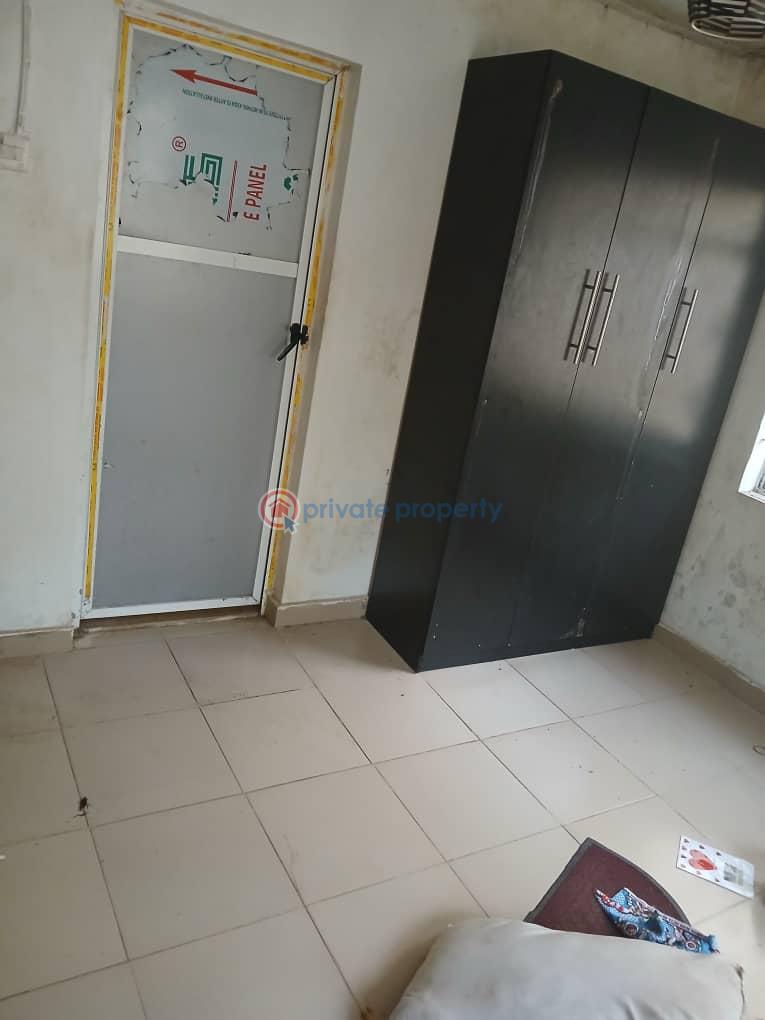 2 bedroom Block Of Flats For Rent Babalola Estate Taska/orita Road, 3rd Houses To Tared Road Akala Express Ibadan Oyo - 1