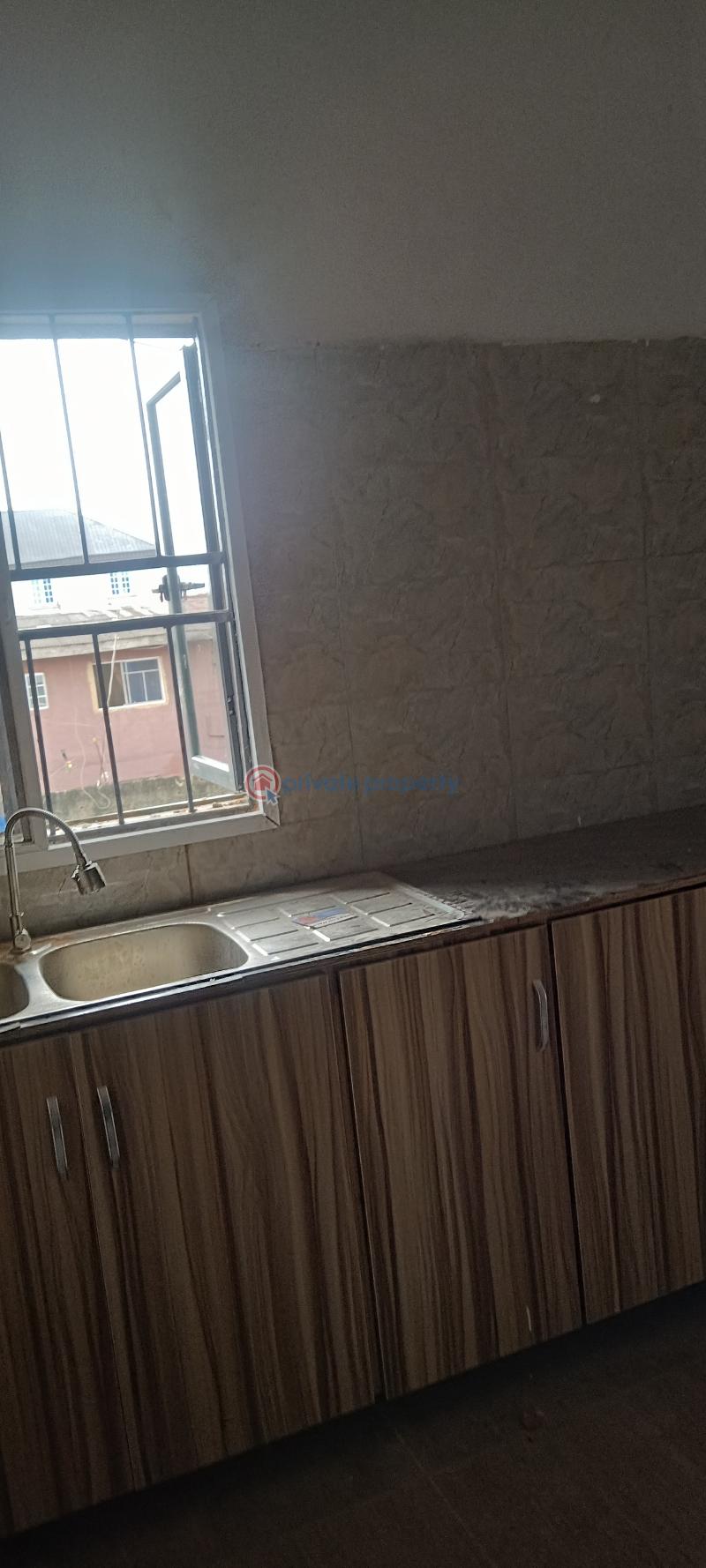2 bedroom Block Of Flats For Rent Ogudu Lagos - 3
