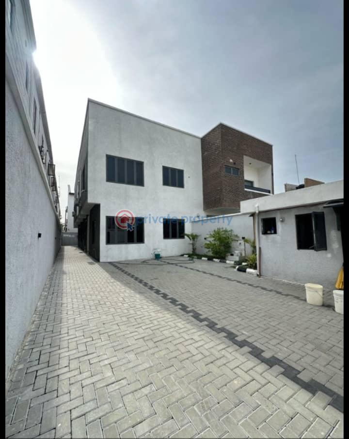 2 bedroom Block Of Flats For Rent Ikate Elegushi Lekki Lagos - 0
