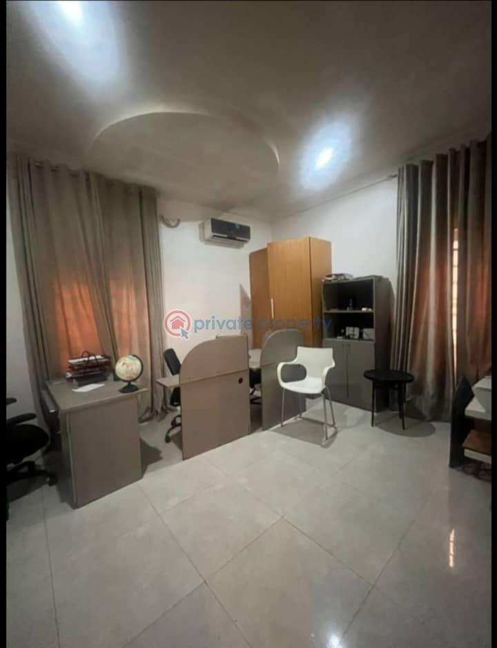 2 bedroom Block Of Flats For Rent Ikate Elegushi Lekki Lagos - 3