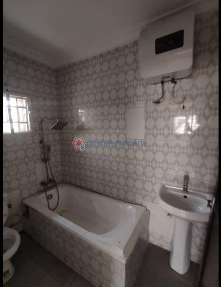 2 bedroom Block Of Flats For Rent Osapa Lekki Lagos - 3