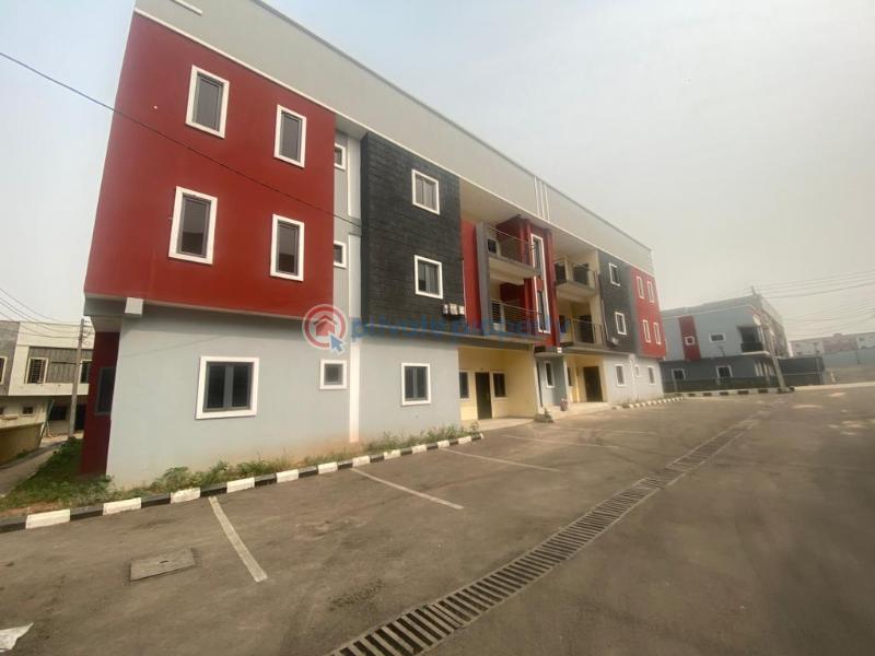 2 bedroom Block Of Flats For Sale Mile 12 Kosofe/Ikosi Lagos - 2