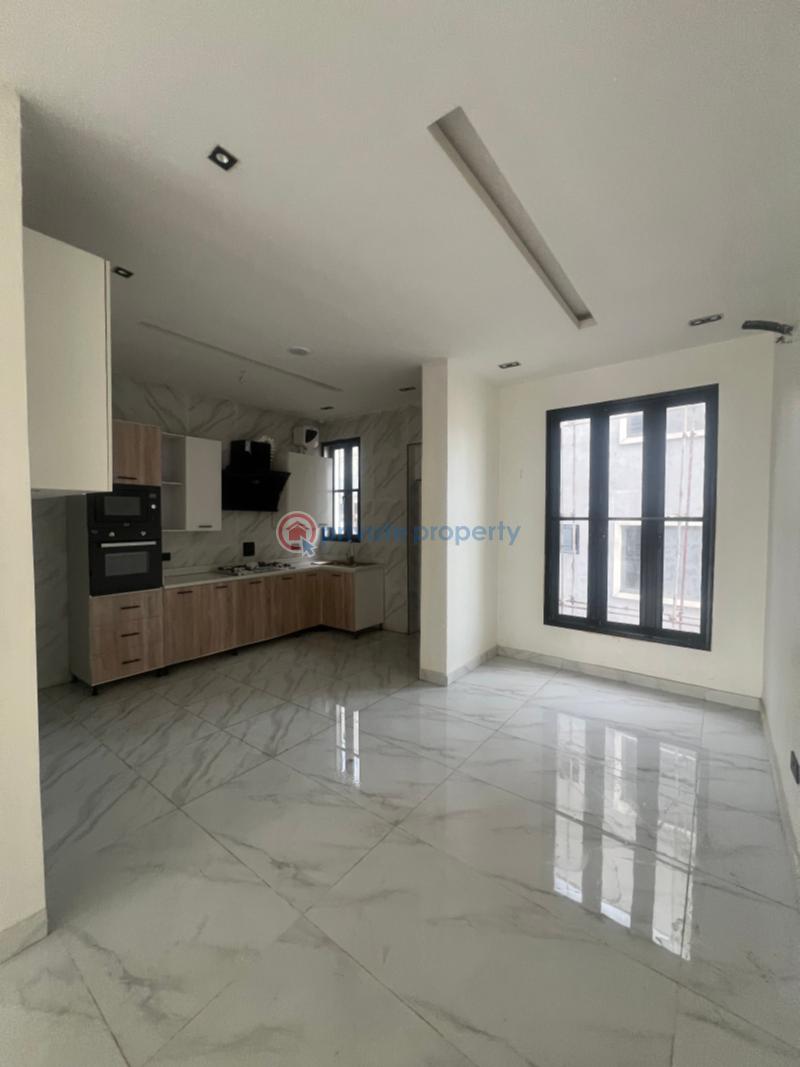 2 bedroom Block Of Flats For Rent Ologolo Lekki Lagos - 2