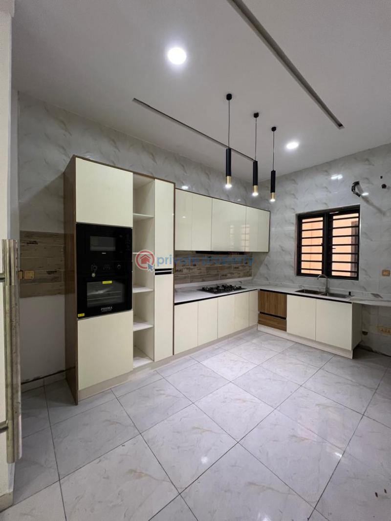 2 bedroom Block Of Flats For Rent New Road Lekki Lagos - 2