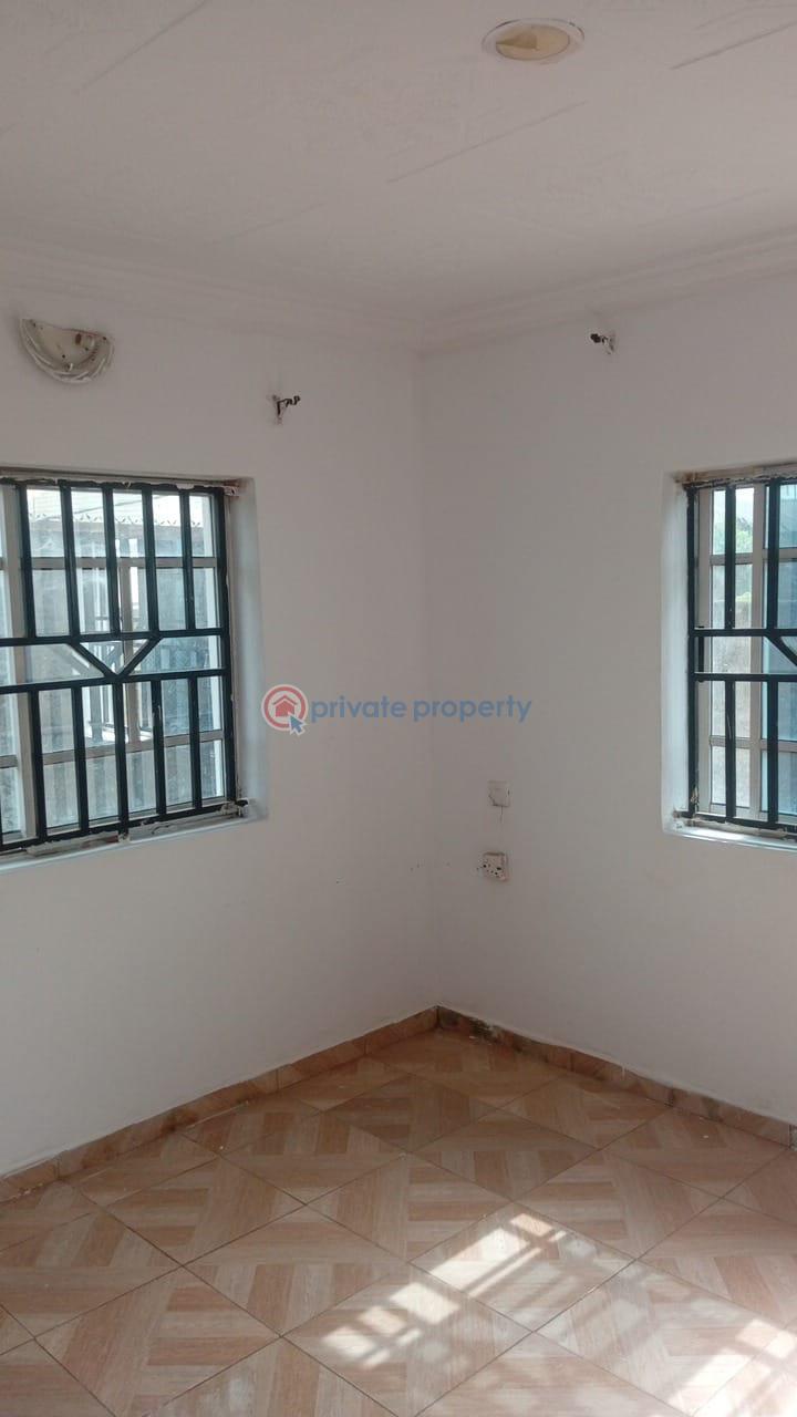 2 bedroom Block Of Flats For Rent Atere/isokan Along Cele Rainbow Road Akala Express Ibadan Oyo - 6