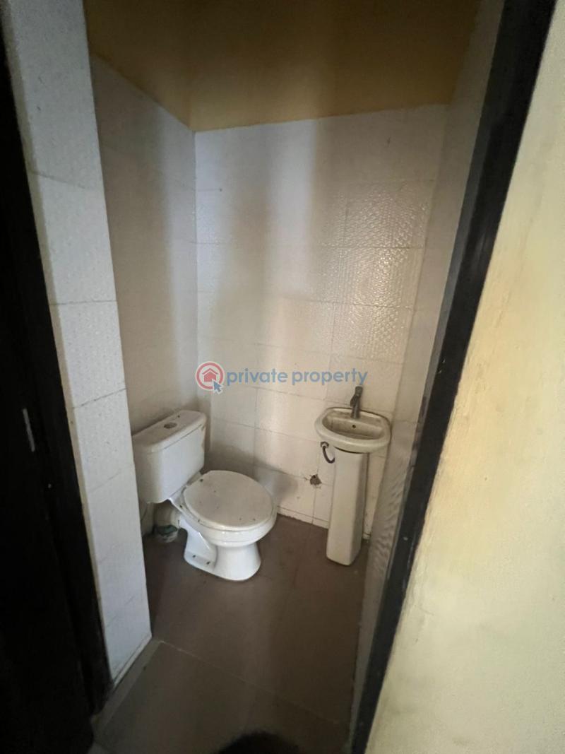 2 bedroom Block Of Flats For Rent Ilaje Ajah Lagos - 8