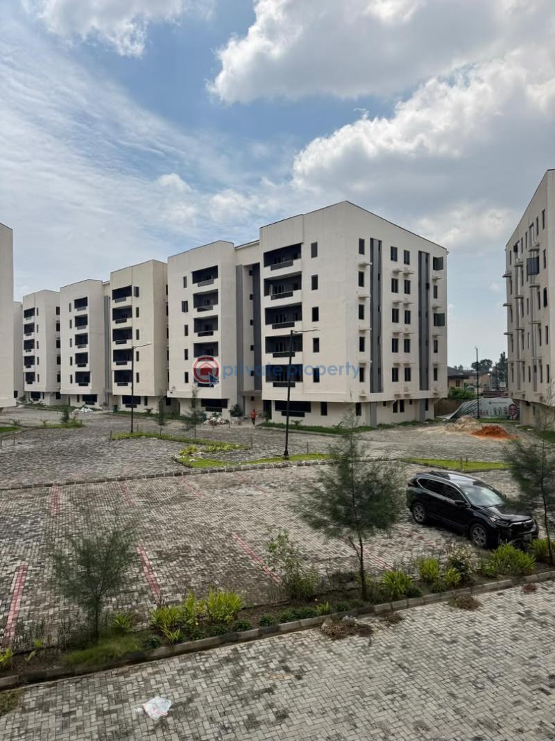 2 bedroom Shared Apartment For Sale Ogunlana Surulere Lagos - 1