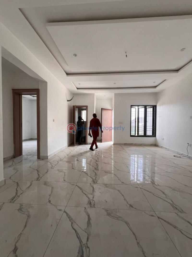 2 bedroom Block Of Flats For Rent ,by Nnpc Filling Station. Life Camp Abuja Phase 3  - 5