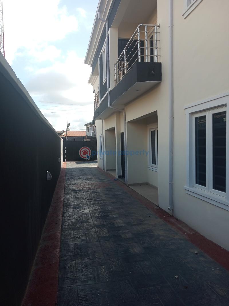 2 bedroom Block Of Flats For Sale Street Berger Ojodu Lagos - 8