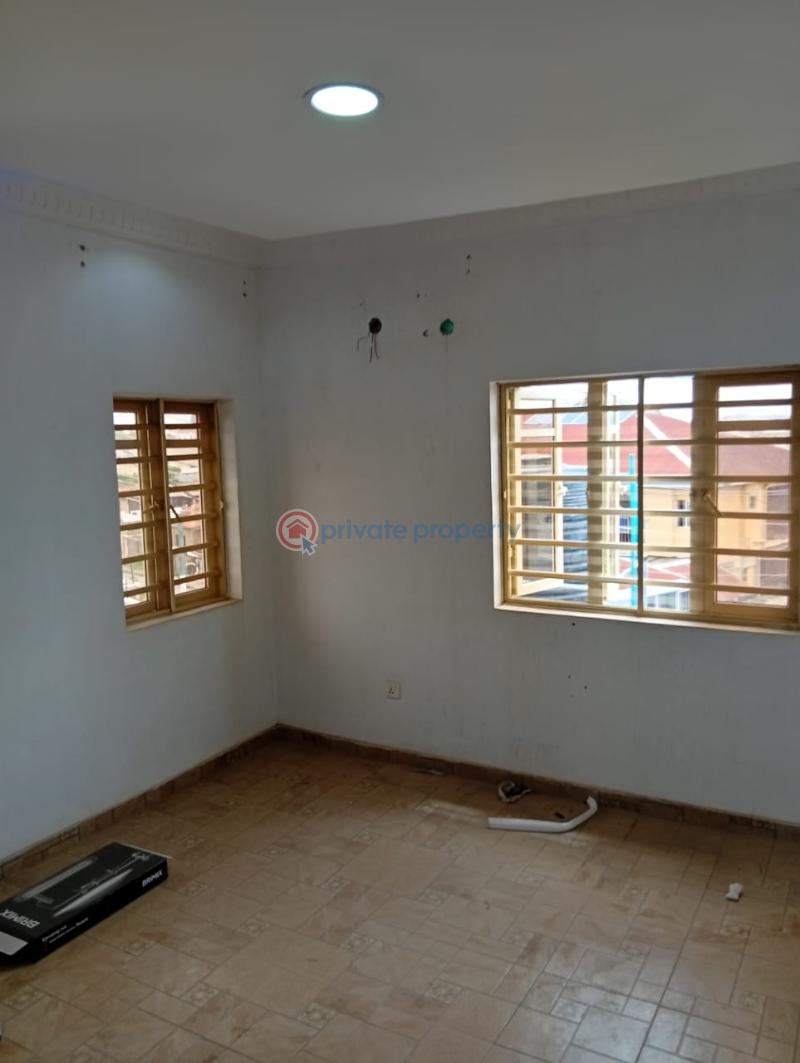 2 bedroom Block Of Flats For Rent Ajanla Opposite Nnpc Akala Express Ibadan Oyo - 3