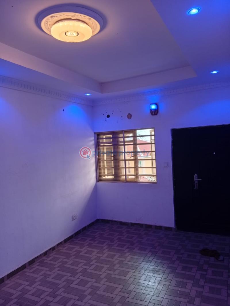 2 bedroom Block Of Flats For Rent Ajanla Opposite Nnpc Akala Express Ibadan Oyo - 4