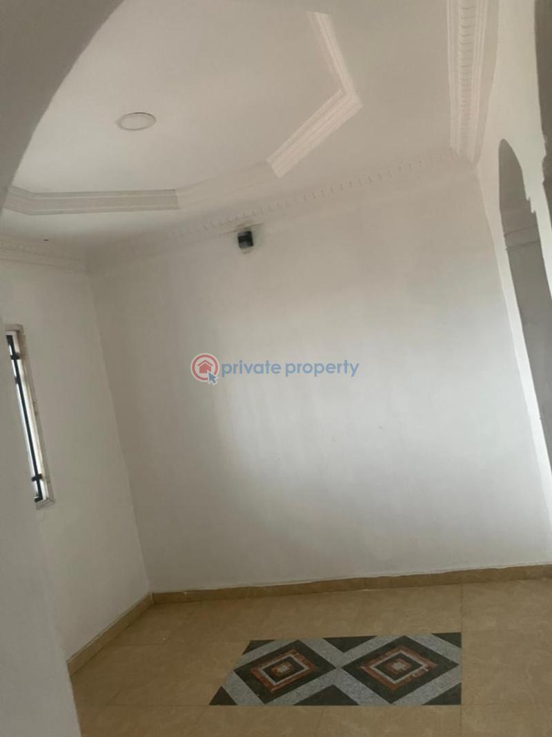2 bedroom Block Of Flats For Rent Ajanla Opposite Nnpc Akala Express Akala Express Ibadan Oyo - 1