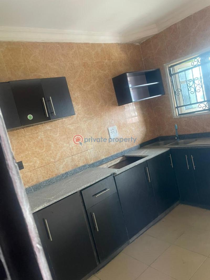 2 bedroom Block Of Flats For Rent Ajanla Opposite Nnpc Akala Express Akala Express Ibadan Oyo - 0