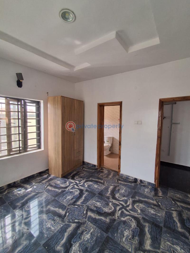 2 bedroom Block Of Flats For Rent Ateere Kasumu Road Tipper Garage Akala Express Ibadan Oyo - 4