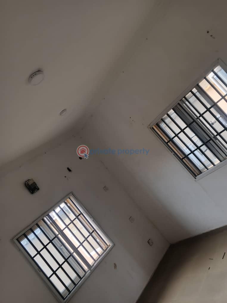 2 bedroom Block Of Flats For Rent Ateere Kasumu Road Tipper Garage Off Akala Express Akala Express Ibadan Oyo - 8