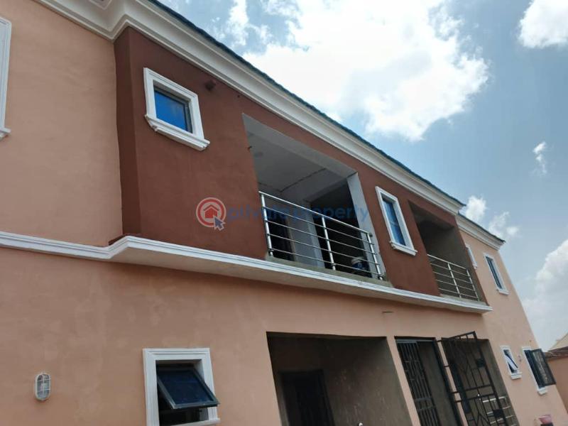 2 bedroom Block Of Flats For Rent Fateru Ajinde Akala Express Ibadan Oyo - 1