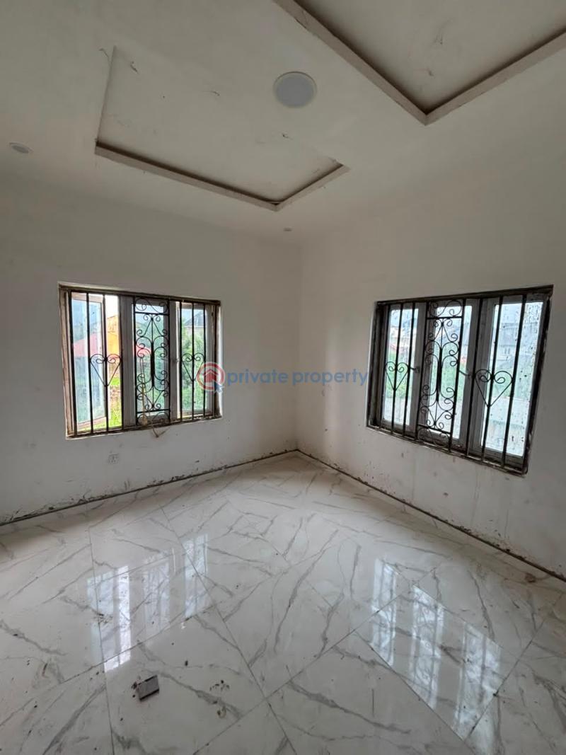 2 bedroom Block Of Flats For Rent Niyi Ishola Elebu Off Akala Express Akala Express Ibadan Oyo - 2
