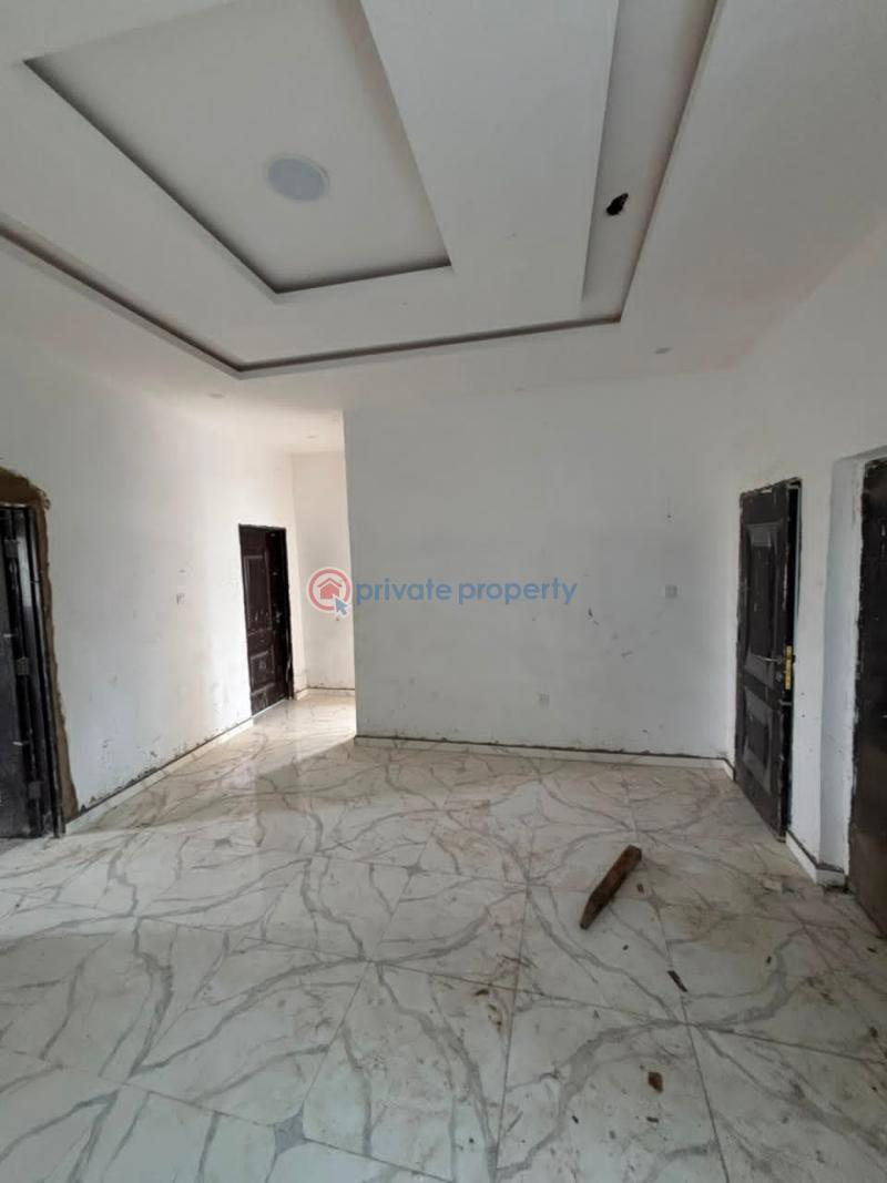 2 bedroom Block Of Flats For Rent Niyi Ishola Elebu Off Akala Express Akala Express Ibadan Oyo - 1
