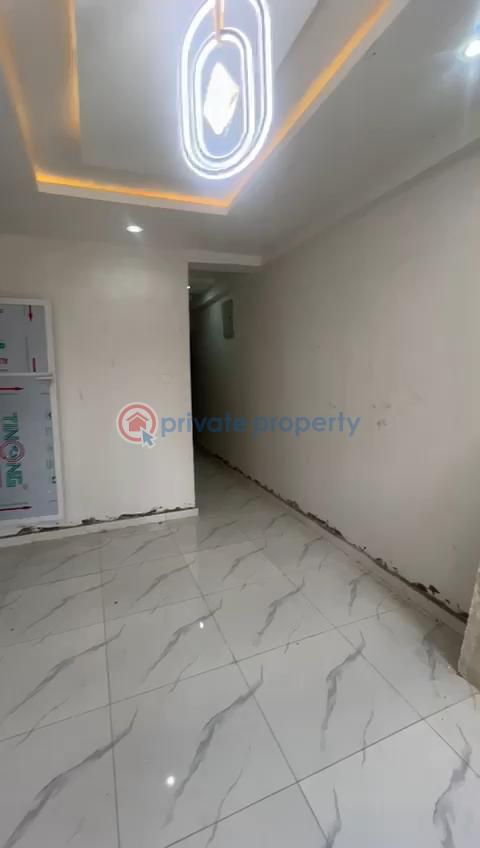 2bedroom flat downstairs* - 5 2 bedroom Block Of Flats For Rent Onike Yaba*in A Mini Estate Onike Yaba Lagos - 5