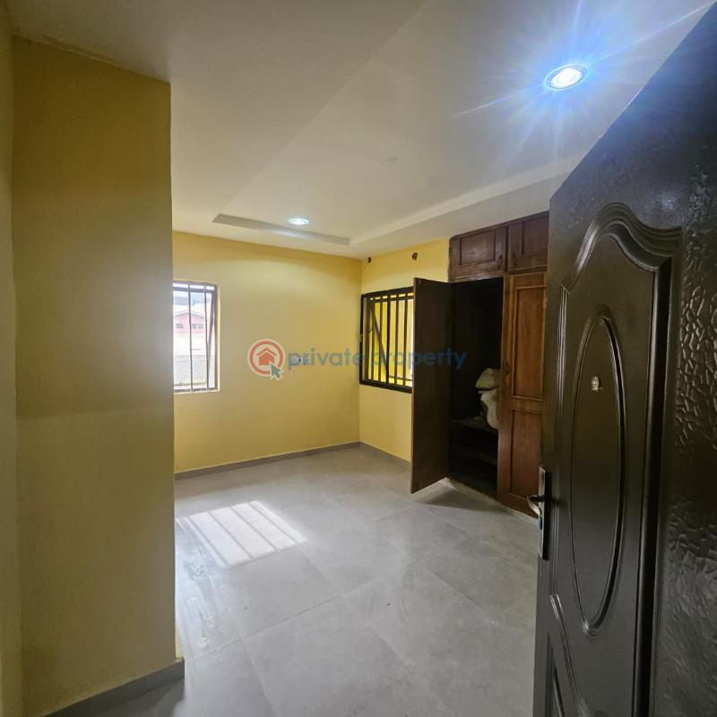 2 bedroom Block Of Flats For Rent Magodo GRA Phase 2 Kosofe/Ikosi Lagos - 1