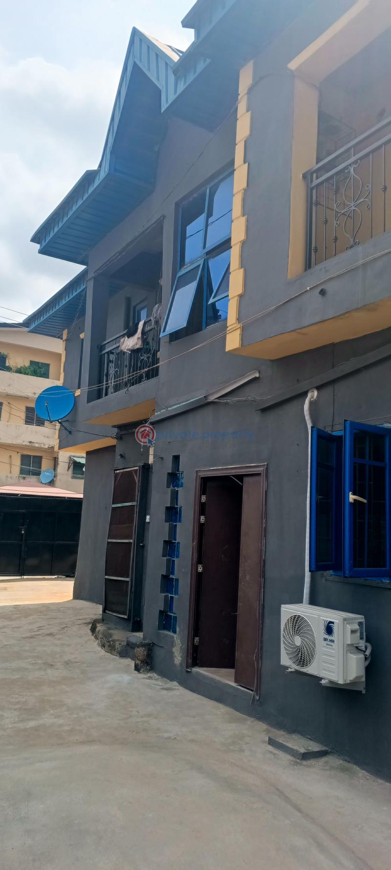 2 bedroom Block Of Flats For Rent Off Awolowo Way Obafemi Awolowo Way Ikeja Lagos - 3