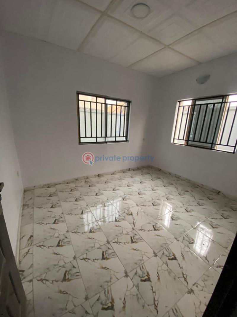 2 bedroom Block Of Flats For Rent Progress Estate, Kasunmu Zone B. Akala Express Ibadan Oyo - 2