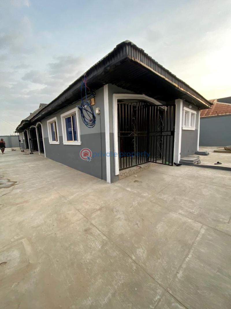2 bedroom Block Of Flats For Rent Progress Estate, Kasunmu Zone B. Akala Express Ibadan Oyo - 8
