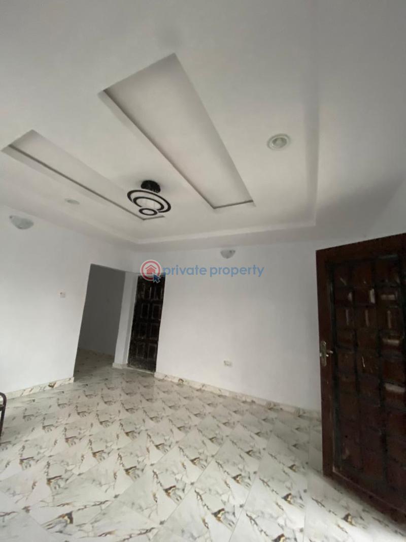 2 bedroom Block Of Flats For Rent Progress Estate, Kasunmu Zone B. Akala Express Ibadan Oyo - 0