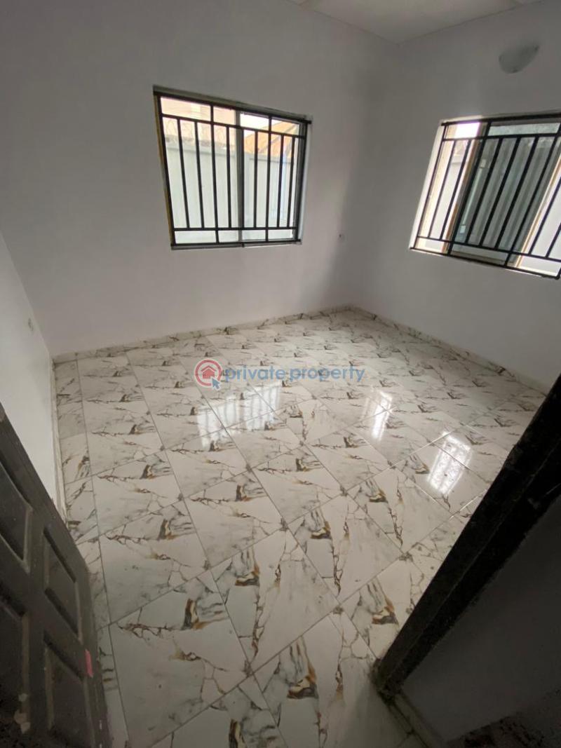 2 bedroom Block Of Flats For Rent Progress Estate, Kasunmu Zone B. Akala Express Ibadan Oyo - 4