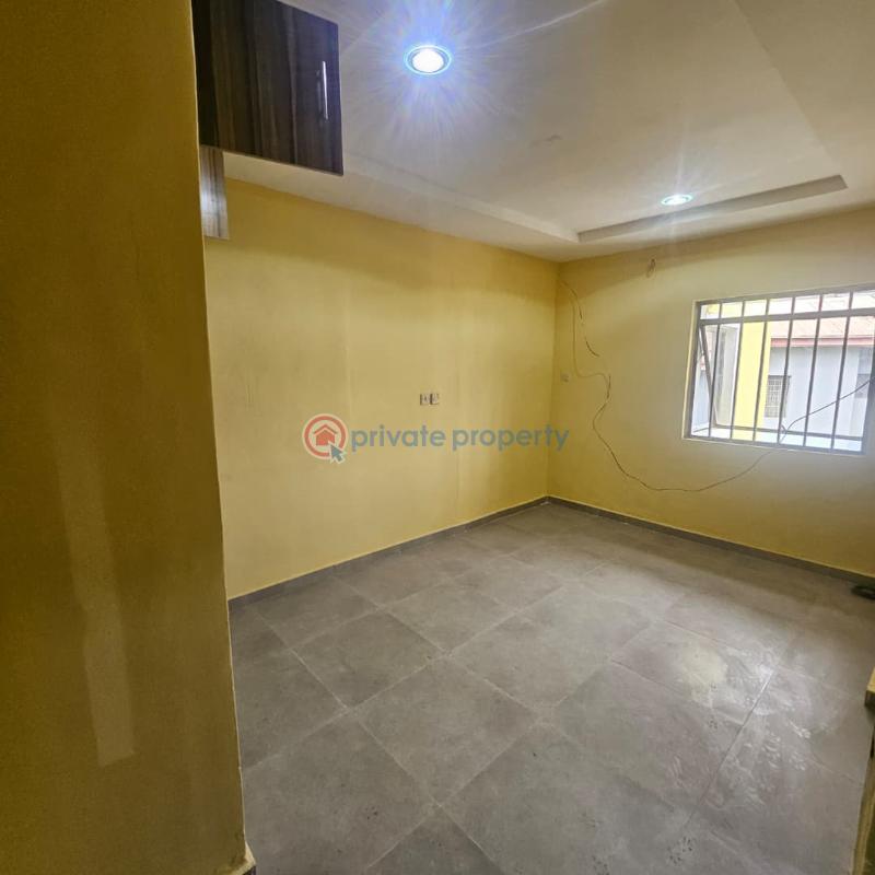 2 bedroom Block Of Flats For Rent Magodo GRA Phase 2 Kosofe/Ikosi Lagos - 3