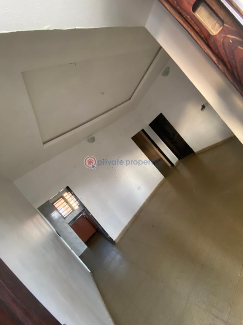 2 bedroom Block Of Flats For Rent Tolatos Akoto Elebu Akala Express Ibadan Oyo - 8