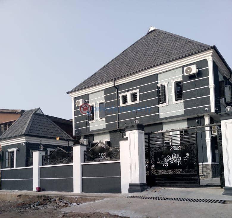 2 bedroom Block Of Flats For Rent Eyini Road,orita Challenge Challenge Ibadan Oyo - 0