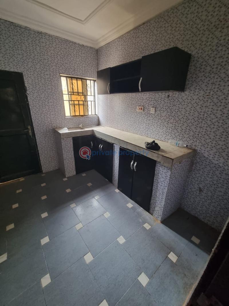 2 bedroom Block Of Flats For Rent Liberty Academy Akala Express Ibadan Oyo - 4