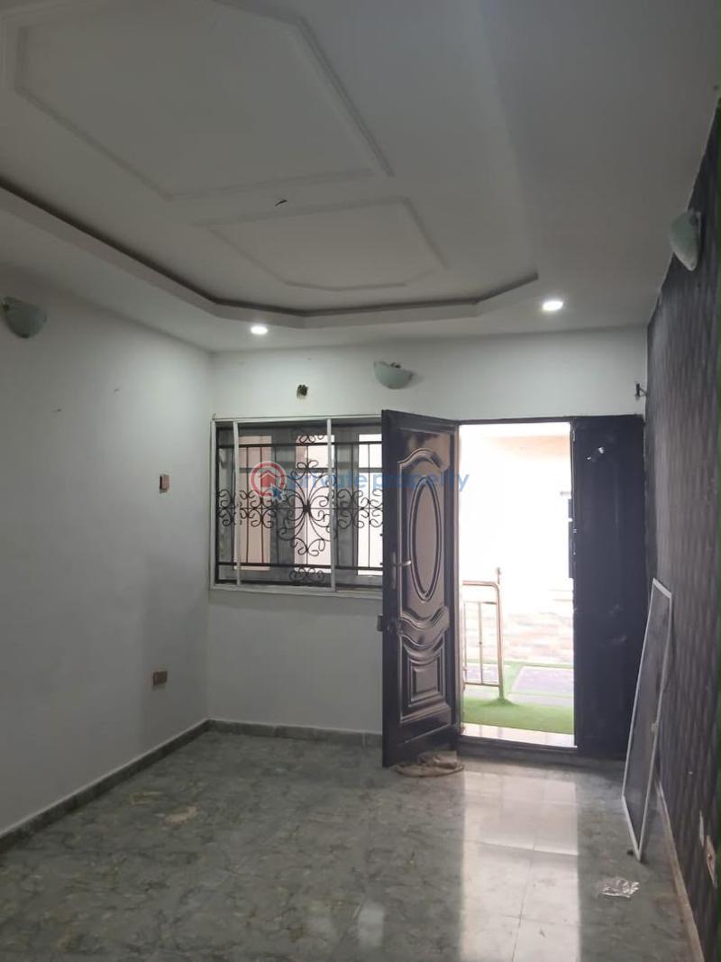 2 bedroom Block Of Flats For Rent Akoto Gate 3 Elebu Akala Express Ibadan Oyo - 4