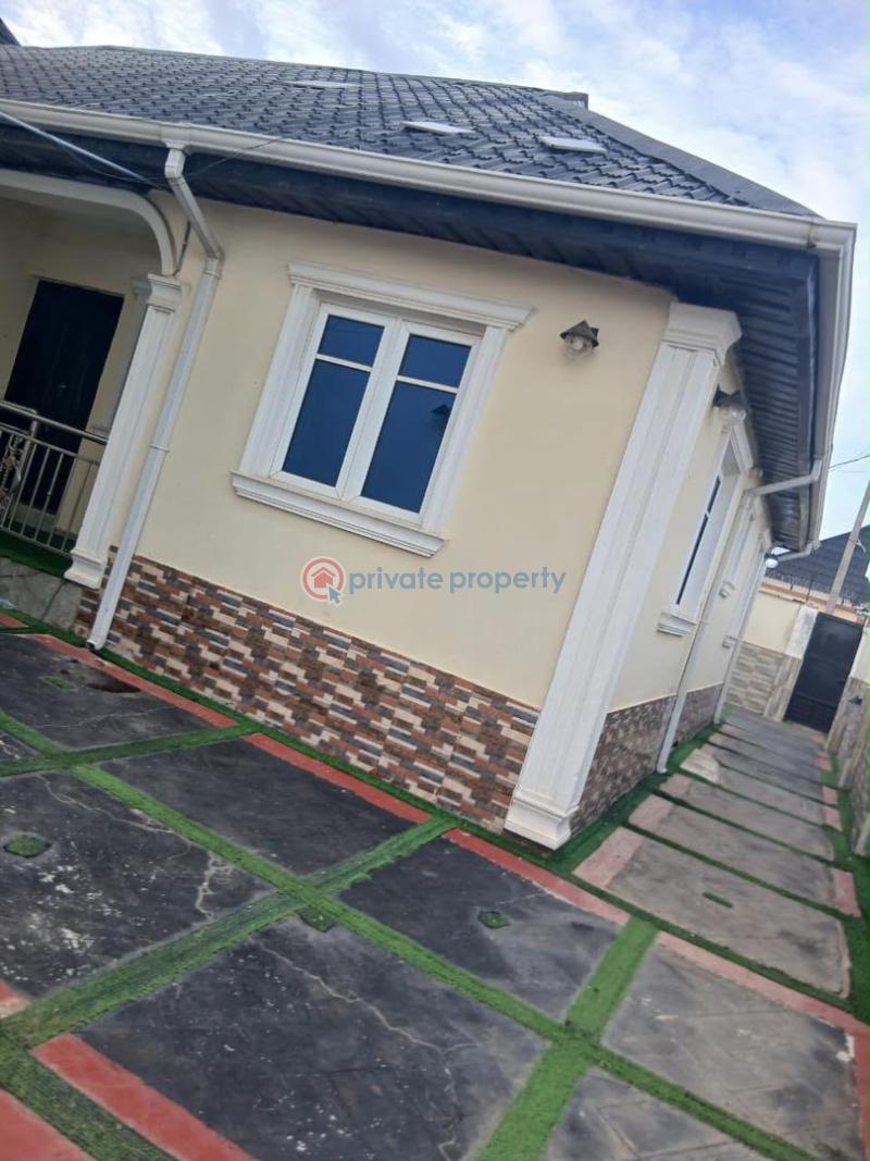 2 bedroom Block Of Flats For Rent Akoto Gate 3 Elebu Akala Express Ibadan Oyo - 3