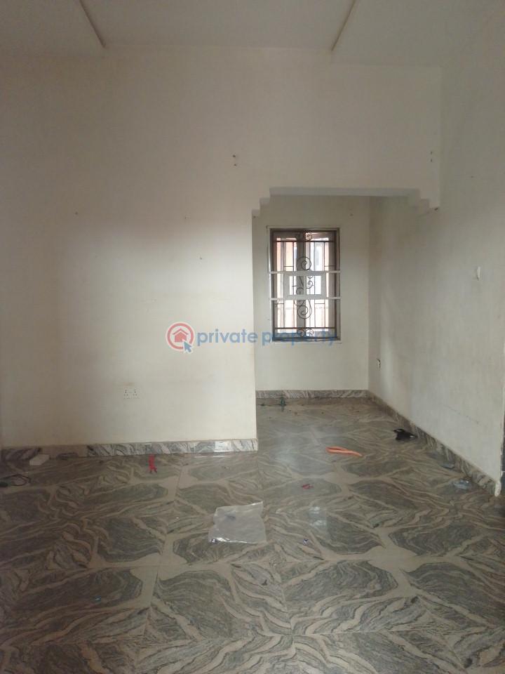 2 bedroom Bungalow For Rent *direct Brief* 2 Bedroom Flat With Modern Facilities,transformer Oloola, Asunle Tipper Garage, Akala Express, Ibadan Rent: 450k Akala Express Ibadan Oyo - 1
