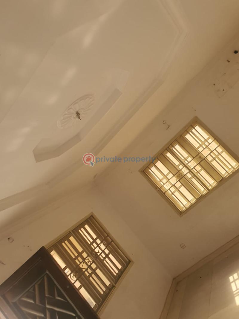 2 bedroom Block Of Flats For Rent Akoto Elebu Akala Express Ibadan Oyo - 1