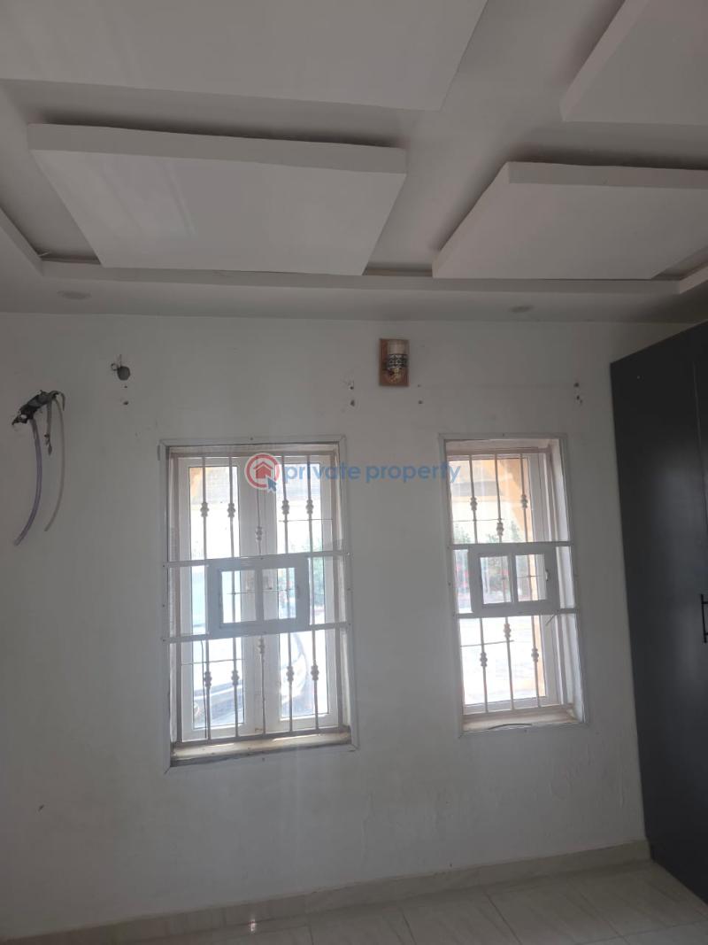 2 bedroom Block Of Flats For Rent Asunle Along Kasumu Road Akala Express Ibadan Oyo - 7
