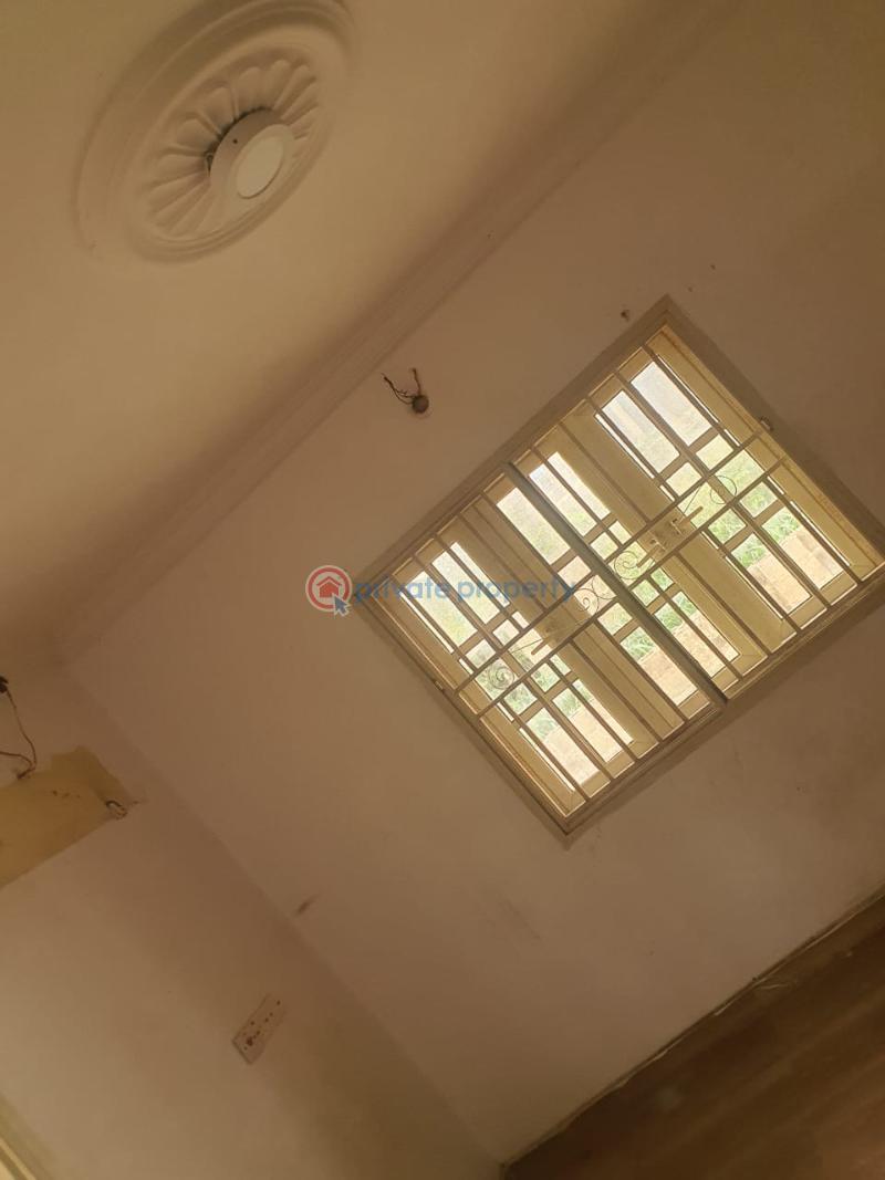 2 bedroom Block Of Flats For Rent Akoto Elebu Akala Express Ibadan Oyo - 2