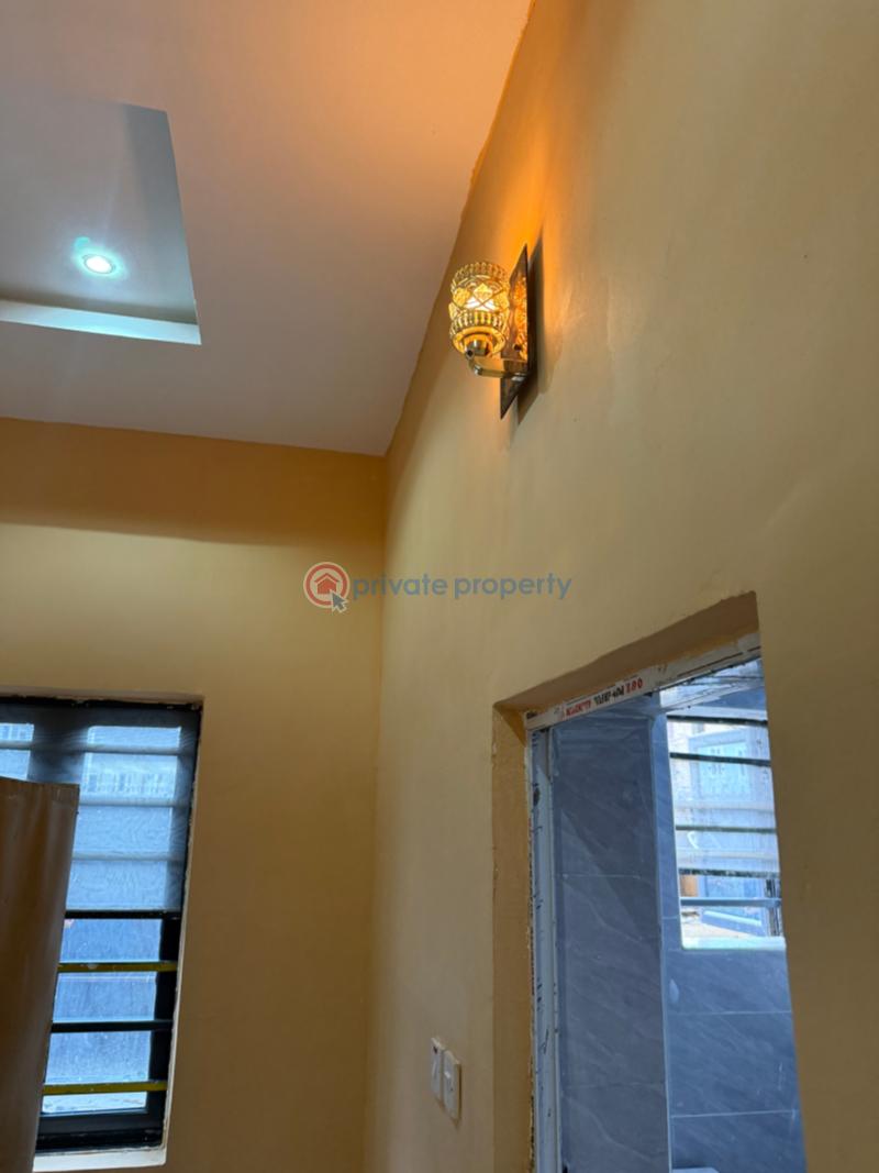 2 bedroom Block Of Flats For Rent Ago Palace Isolo Lagos - 9