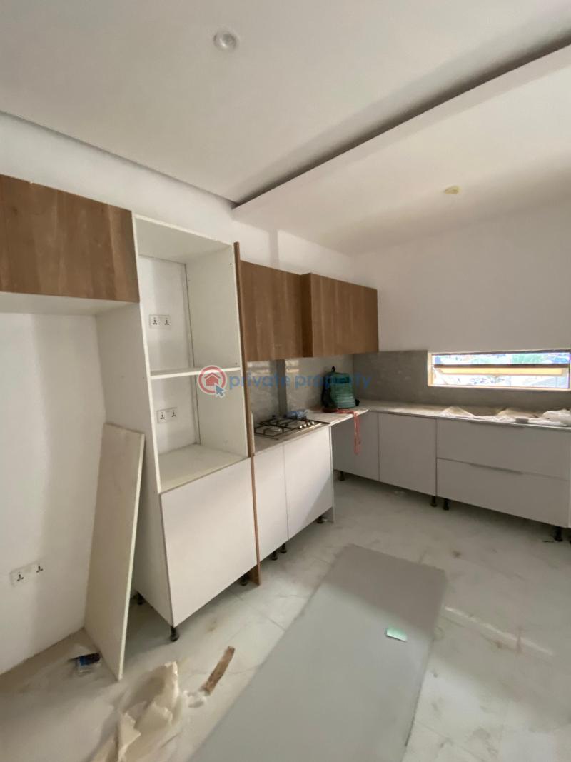 2 bedroom Maisonette For Sale Estate Lekki Phase 1 Lagos - 6