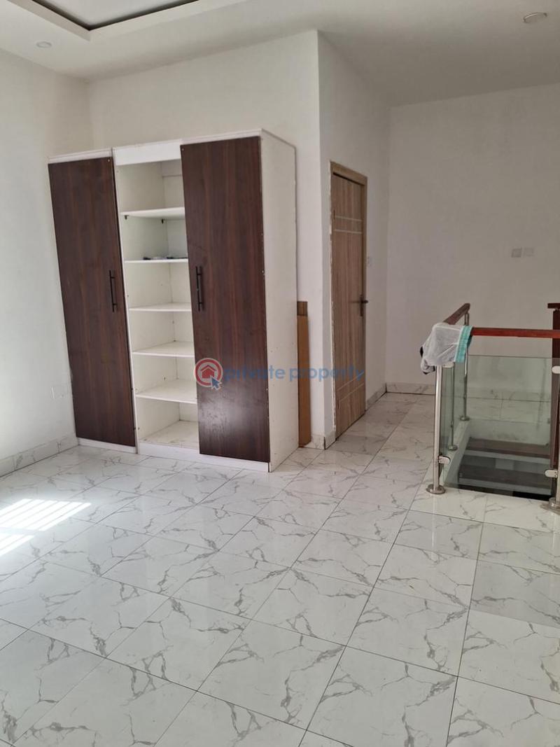 2 bedroom Maisonette For Sale Ologolo Lekki Lagos - 4