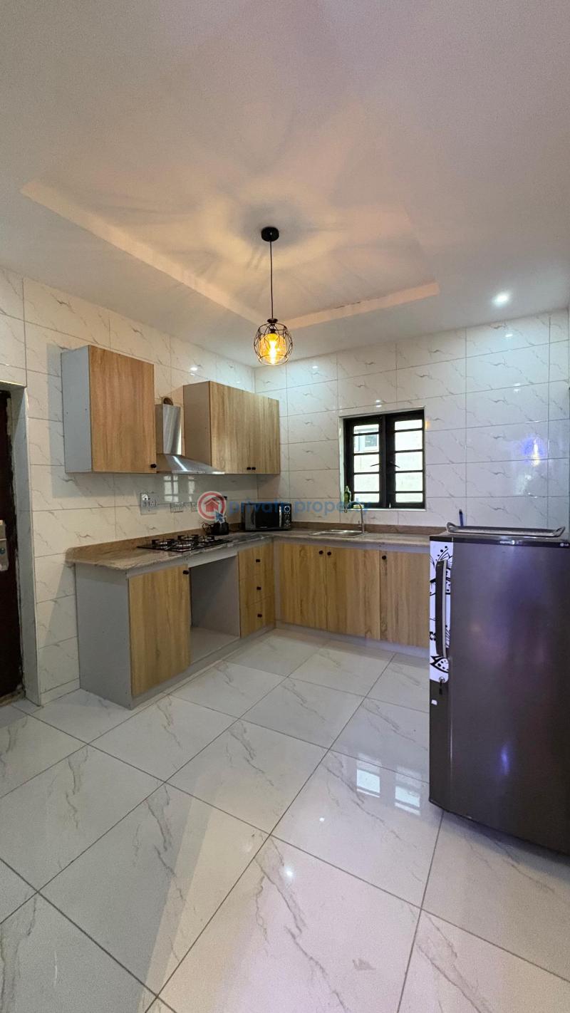 Flat & Apartment Short let Abayomi Estate Iworoad , Ibadan Ibadan Oyo - 8